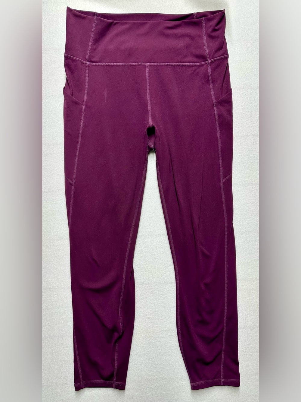 Women’s Medium Plum Fabletics Athletic Leggings – High‑Stretch, Pocket Panels